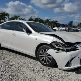 Lexus ES 350 2019