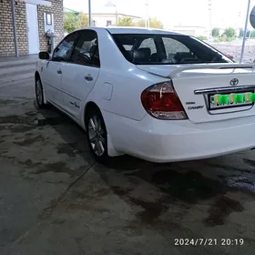 Toyota Camry 2004