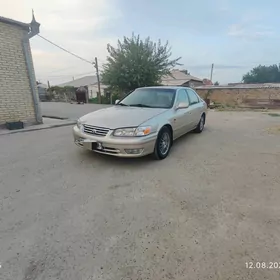 Toyota Camry 2000