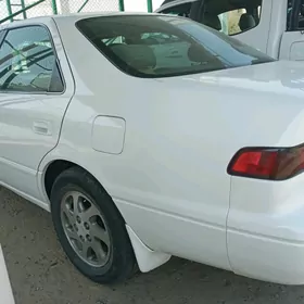 Toyota Camry 1999