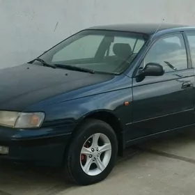 Toyota Carina 1995