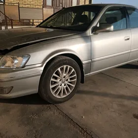 Toyota Camry 2000