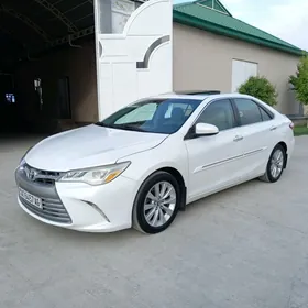 Toyota Camry 2015