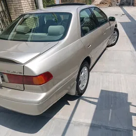 Toyota Camry 1999