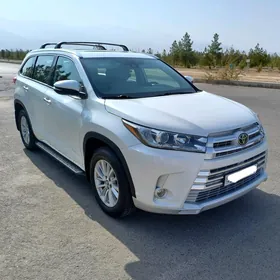 Toyota Highlander 2018