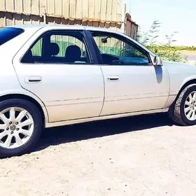 Toyota Camry 2001