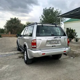 Nissan Pathfinder 2003