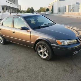 Toyota Camry 1999