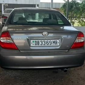 Toyota Camry 2004