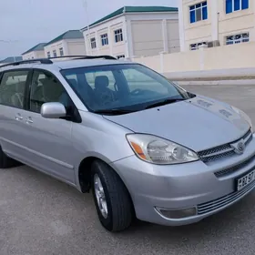 Toyota Sienna 2005