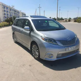 Toyota Sienna 2017