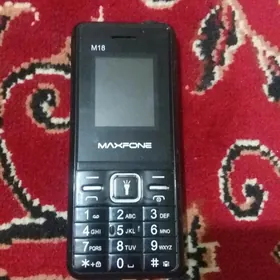 maxfone M18