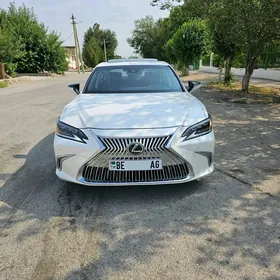 Lexus ES 350 2019