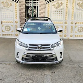 Toyota Highlander 2019