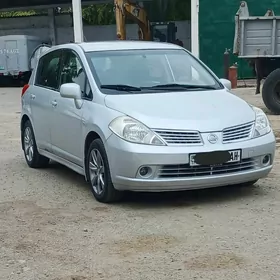 Nissan Versa 2010