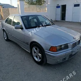 BMW 320 1993