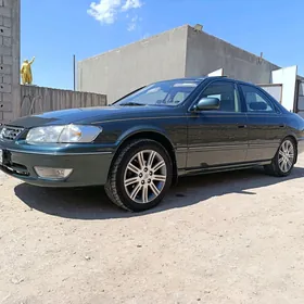 Toyota Camry 2001