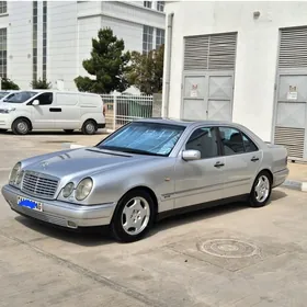 Mercedes-Benz E320 1998