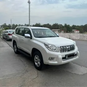 Toyota Land Cruiser Prado 2010