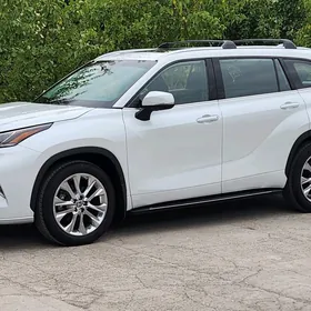 Toyota Highlander 2020