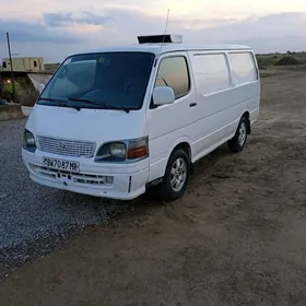 Toyota Hiace 2001