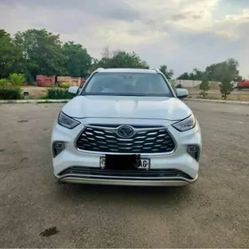 Toyota Highlander 2022