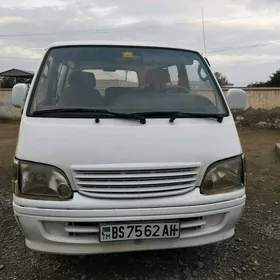 Toyota Hiace 2008