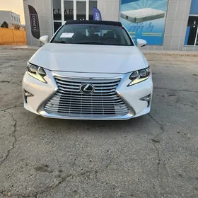 Lexus ES 2018