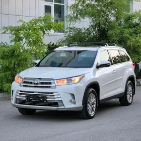 Toyota Highlander 2019