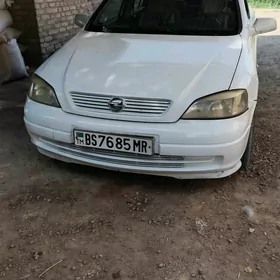 Opel Astra 2000