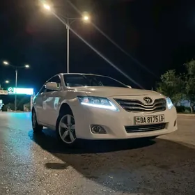 Toyota Camry 2011