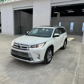 Toyota Highlander 2020