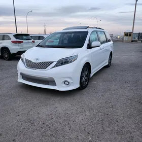 Toyota Sienna 2017