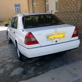 Mercedes-Benz C280 1996