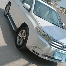 Toyota Highlander 2011