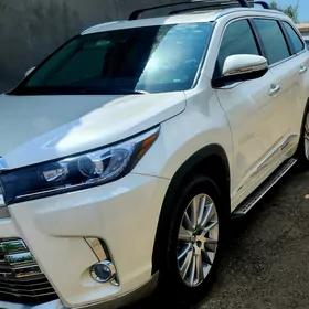 Toyota Highlander 2018