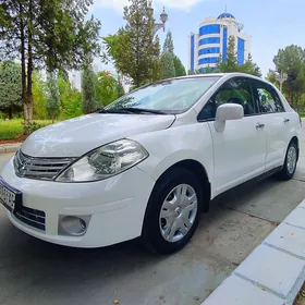 Nissan Versa 2010