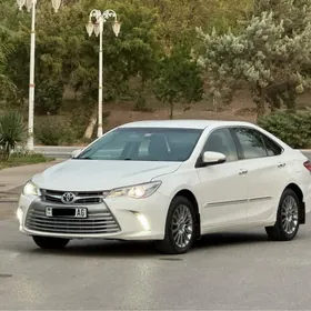 Toyota Camry 2017