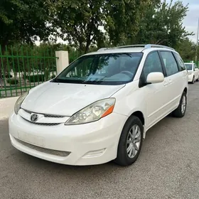 Toyota Sienna 2007