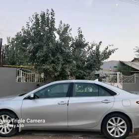 Toyota Camry 2015