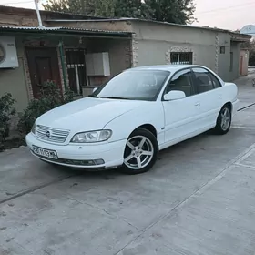 Opel Omega 2003