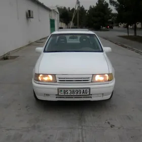 Opel Vectra 1992