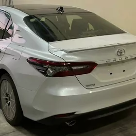 Toyota Camry 2023