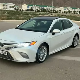 Toyota Camry 2020