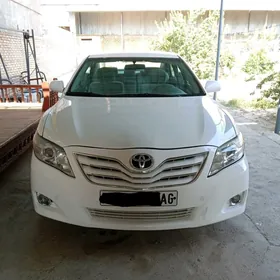 Toyota Camry 2010