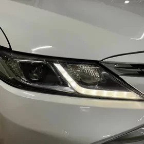 Camry fara  2018