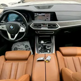 BMW X7 2022