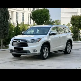 Toyota Highlander 2016