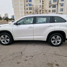 Toyota Highlander 2018