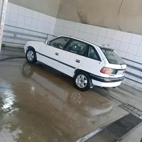 Opel Astra 1993